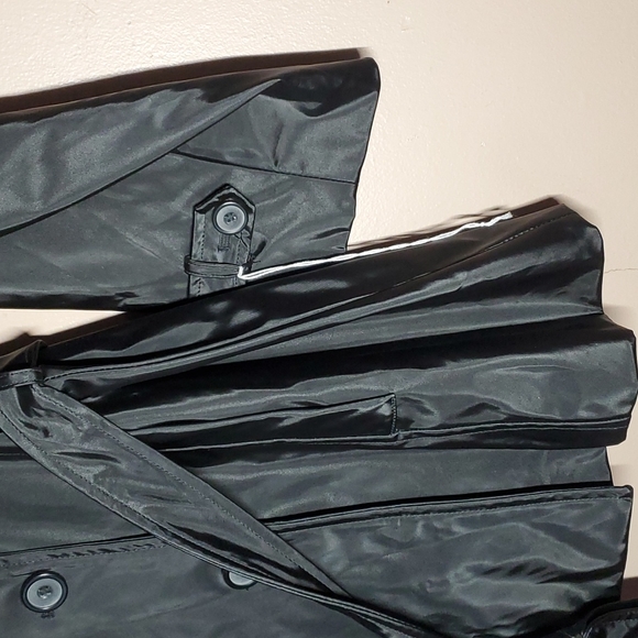 Avenue PVC Belted Trench Coat - Picture 4 of 7